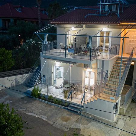 Planet Seaside Apartments Kalamata Exterior foto