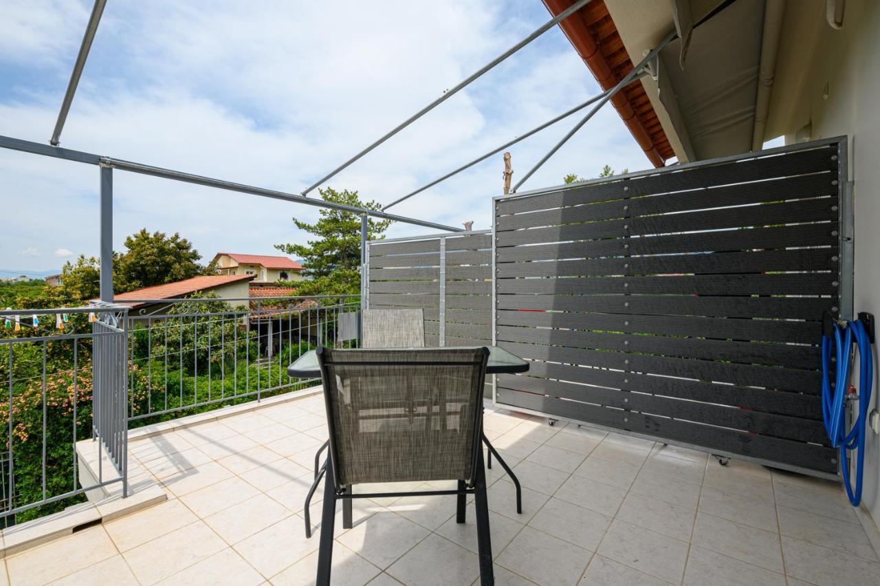 Planet Seaside Apartments Kalamata Exterior foto